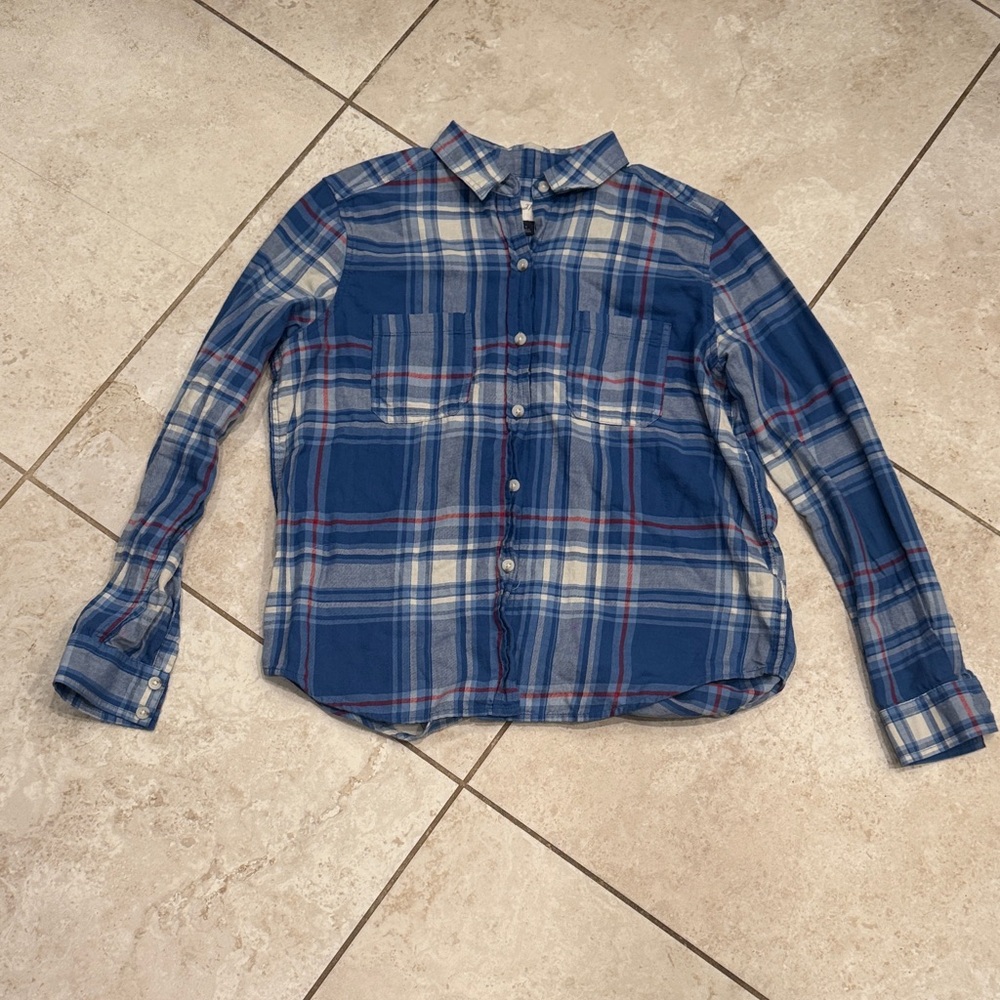 Universal Thread Blue and Cream Plaid Women's Shirt
